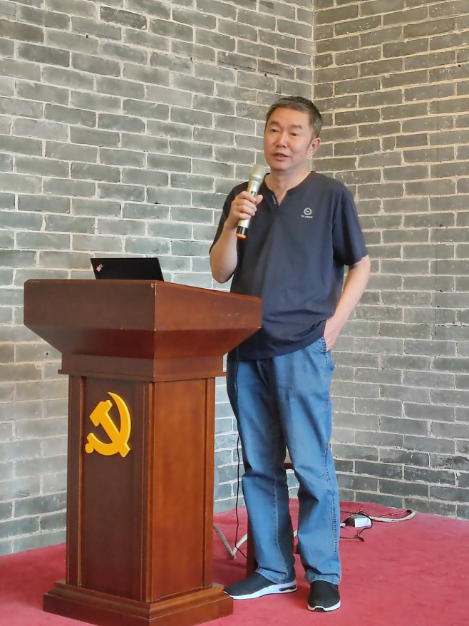 杨匏安烈士后人杨峻先生