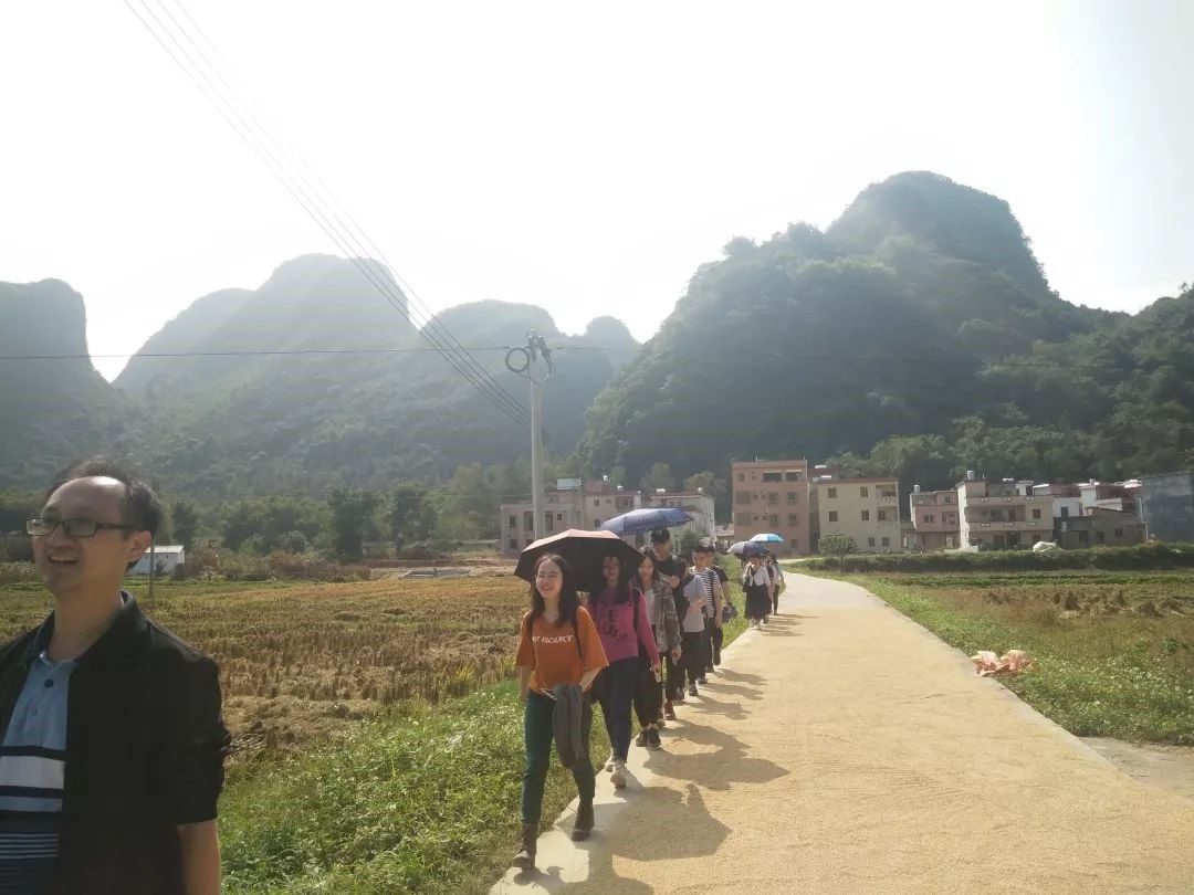 师生“长征”之旅