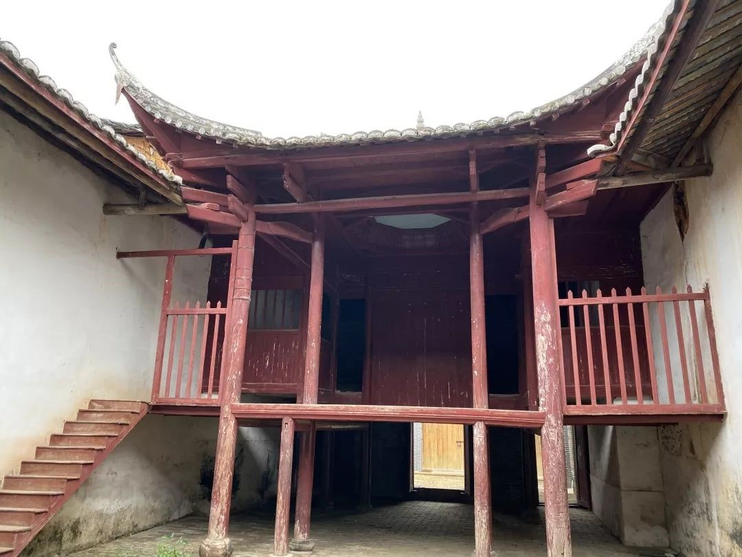 里东戏台