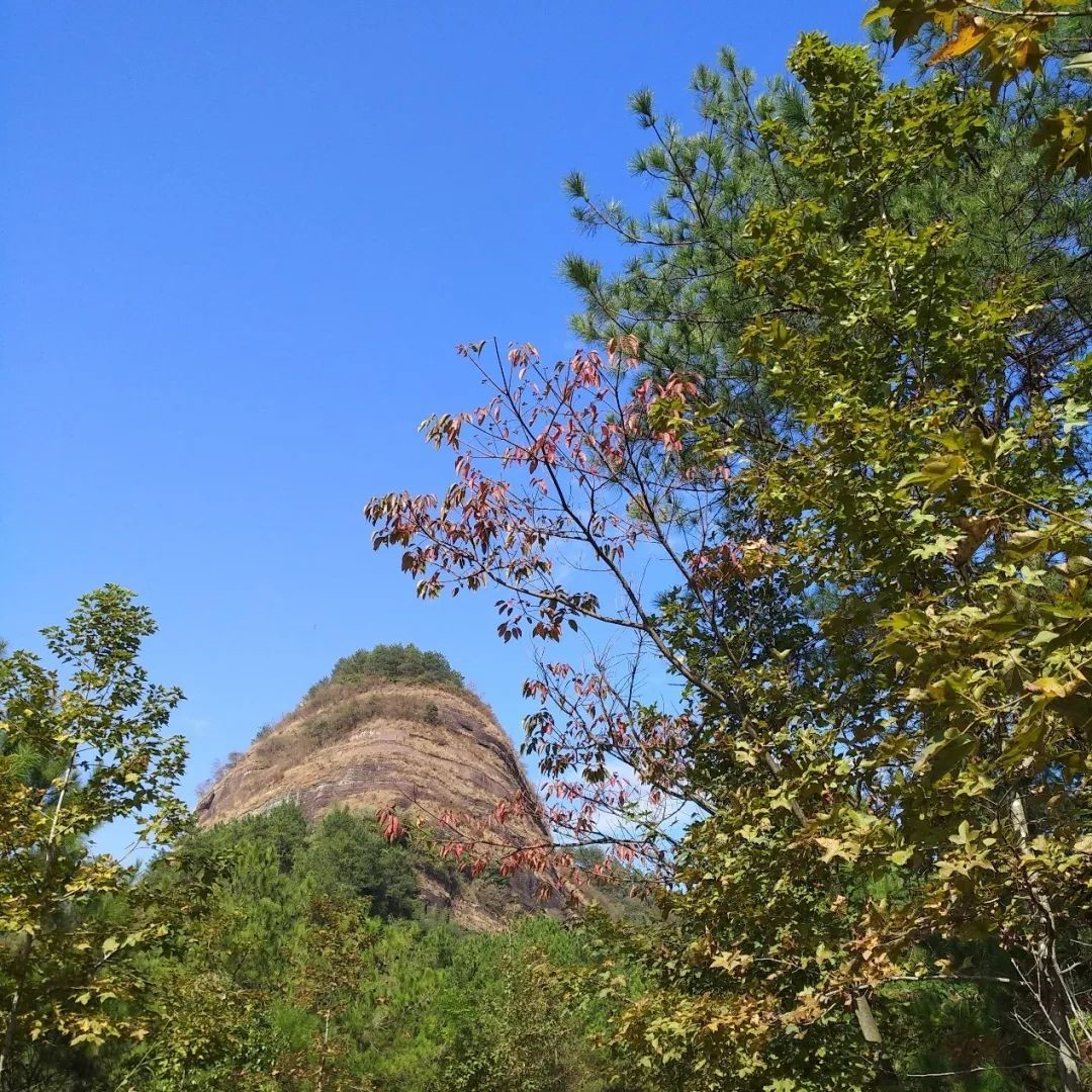 奇石美景,目不暇接,流连忘返